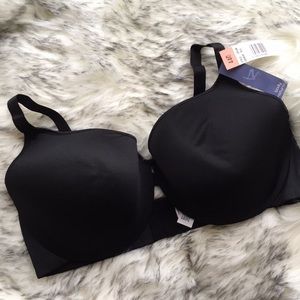 ✨2/$22✨ NWT BODY NATURALS Satin Black Tailored T-Shirt Bra